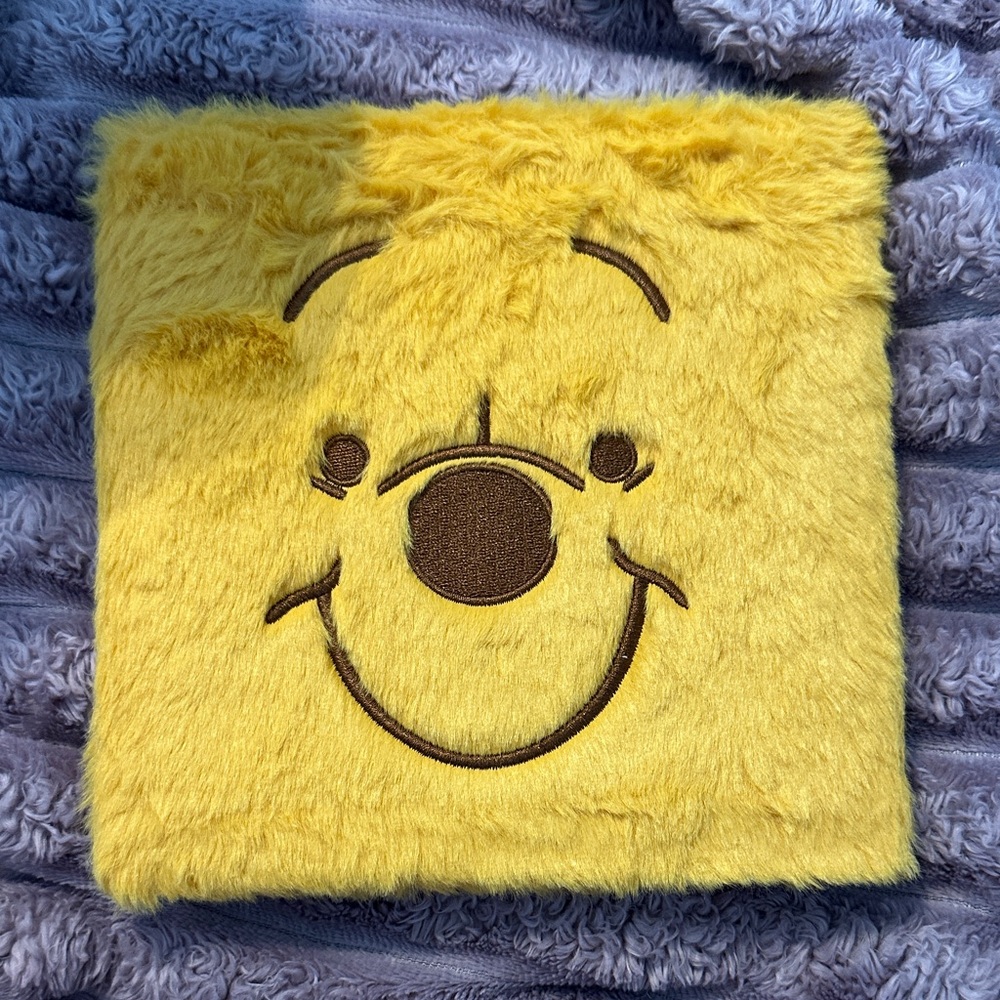 Disney Winnie the Pooh Eyeshadow Palette - Yellow and Brown Shades